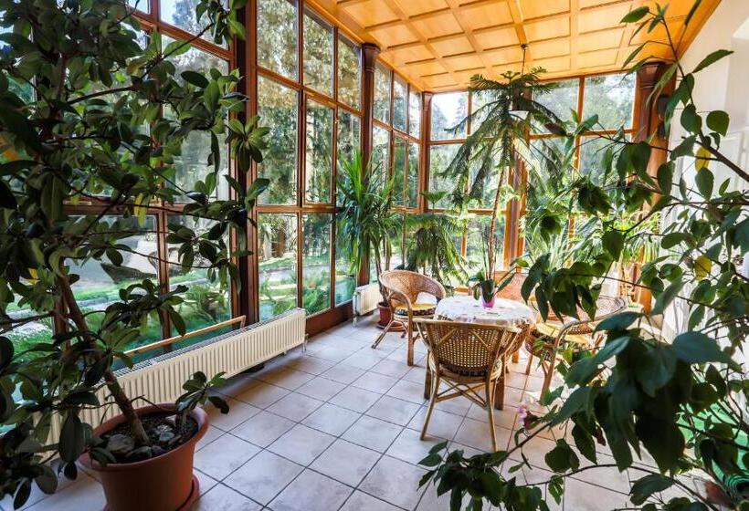 فندق Festetich Kastélyszálló és Zsuzsanna