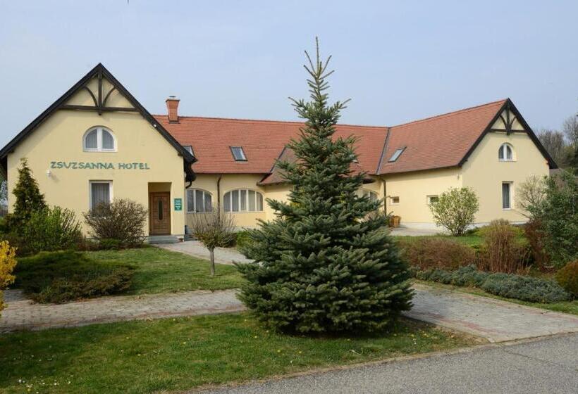 فندق Festetich Kastélyszálló és Zsuzsanna