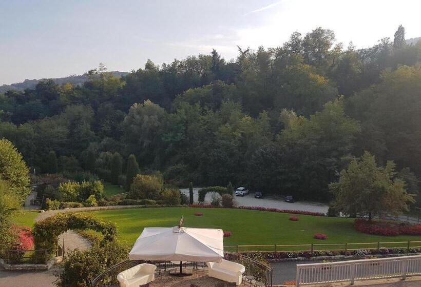 ホテル Fontanile Relais   Valcalepio Lounge
