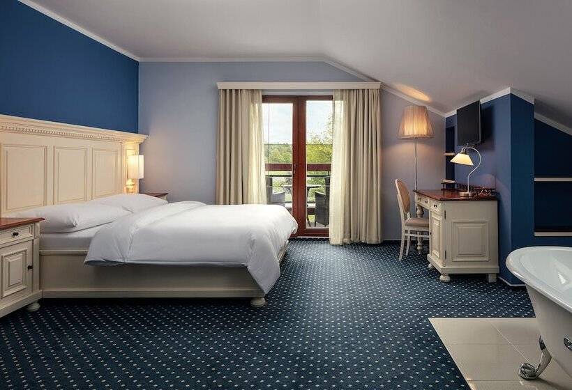 בית מלון כפרי Golf & Spa Kunětická Hora