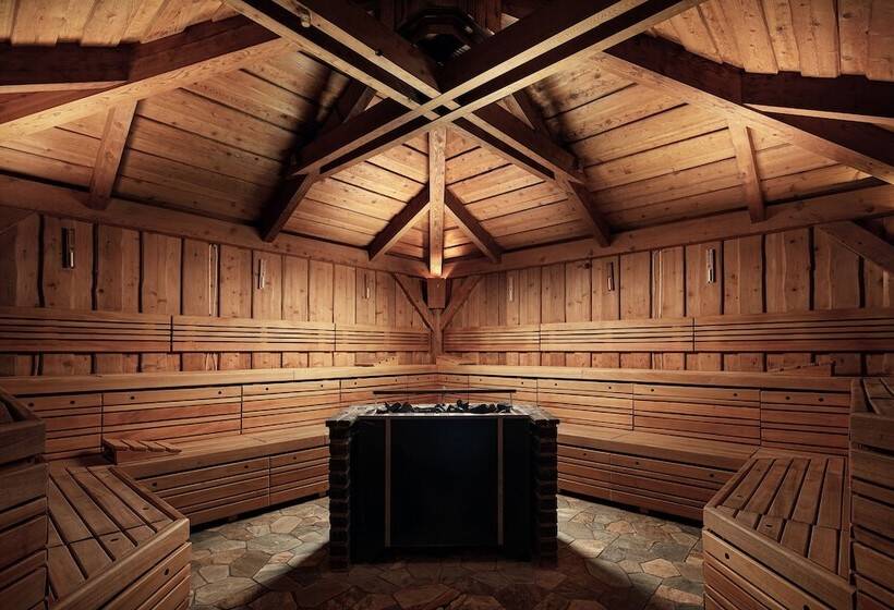 בית מלון כפרי Golf & Spa Kunětická Hora