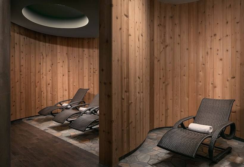 בית מלון כפרי Golf & Spa Kunětická Hora