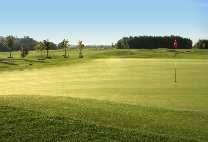 בית מלון כפרי Golf & Spa Kunětická Hora