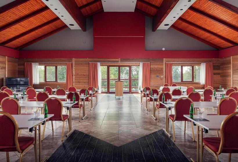 בית מלון כפרי Golf & Spa Kunětická Hora