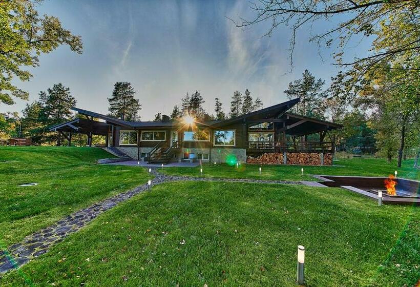 בית מלון כפרי Goodlife Park