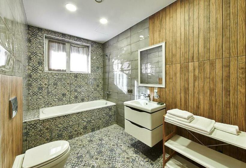 בית מלון כפרי Goodlife Park