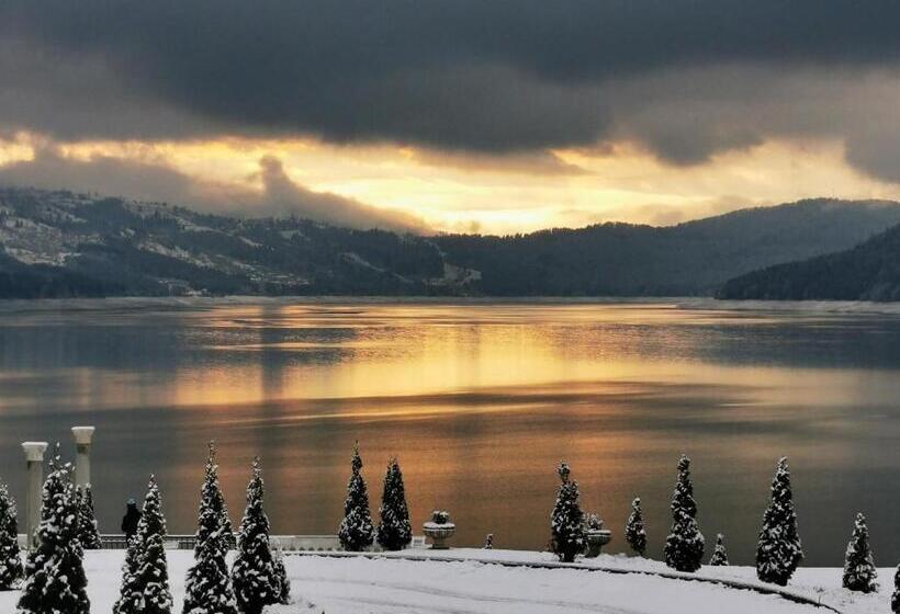 בית מלון כפרי Gradinile Romane