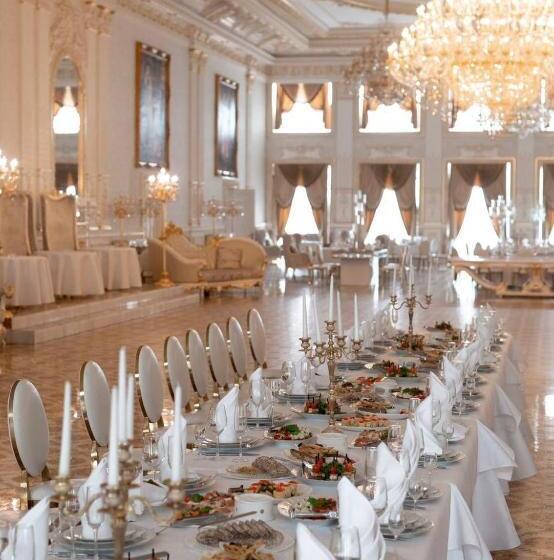 فندق Grand Aristocrate