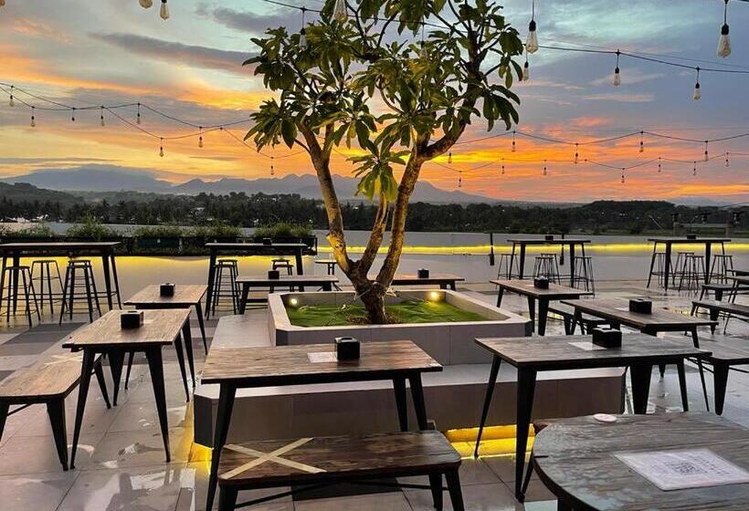 هتل Kaloka Airport