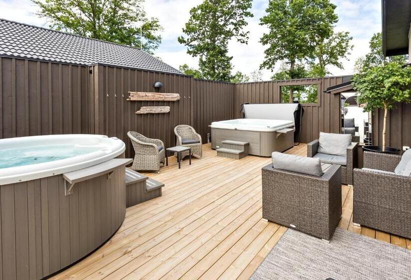 فندق Katrinelund Gästgiveri & Sjökrog