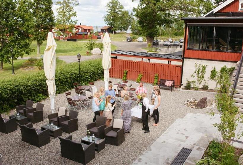 فندق Katrinelund Gästgiveri & Sjökrog