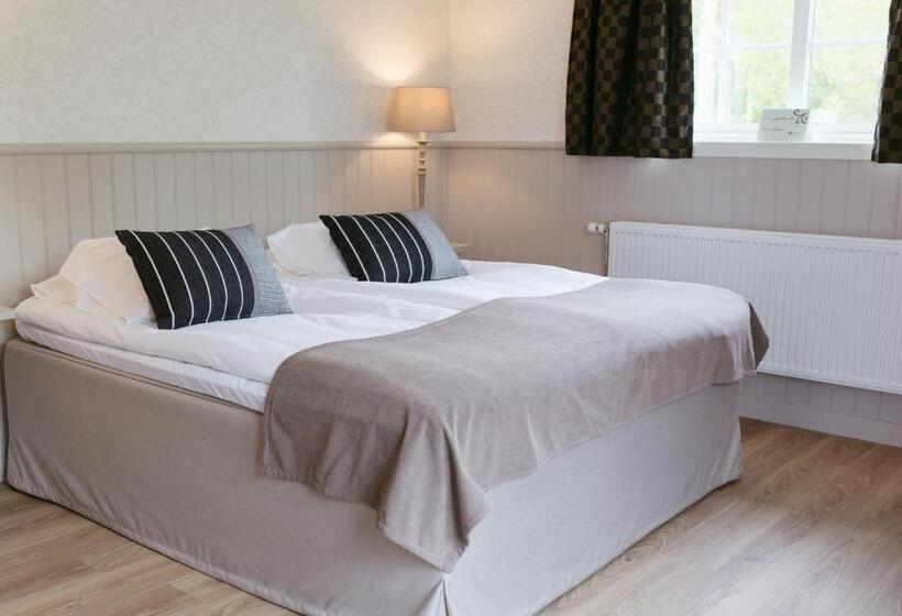 فندق Katrinelund Gästgiveri & Sjökrog