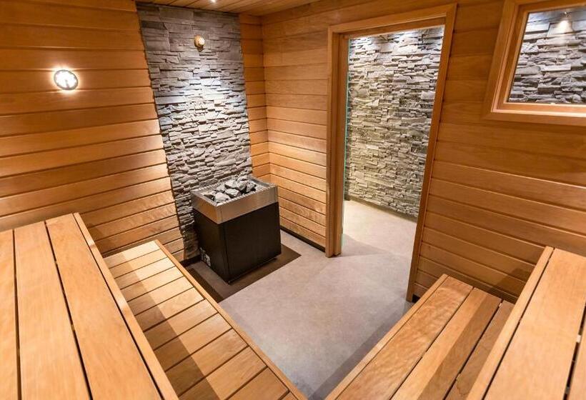 فندق Katrinelund Gästgiveri & Sjökrog