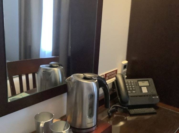 فندق Logis Le Marronnier