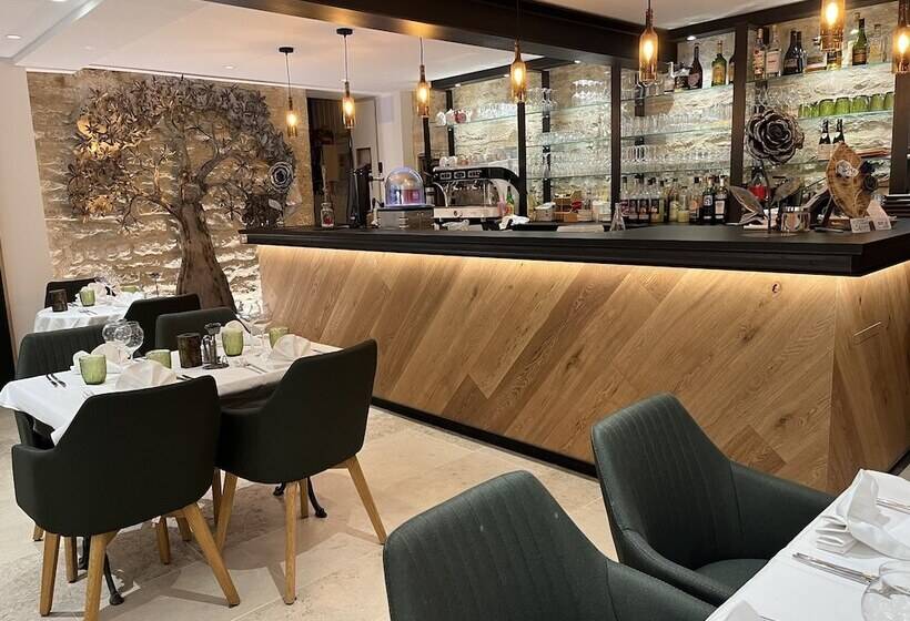 فندق Logis Le Marronnier