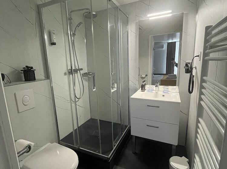 فندق Logis Le Marronnier