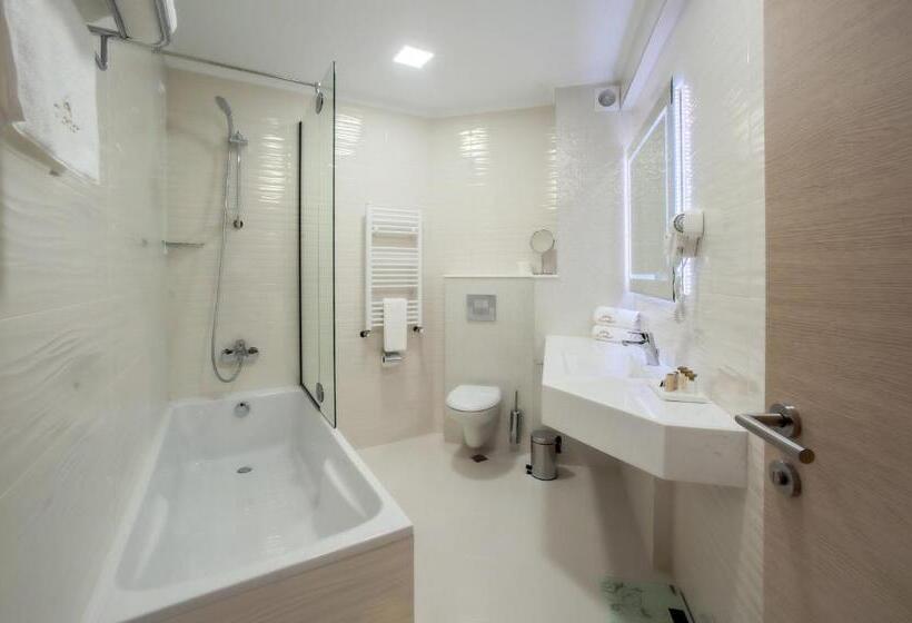 בית מלון כפרי Mantar Spa