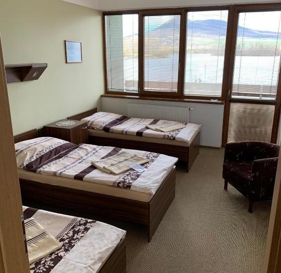 בית מלון כפרי Marina Labe