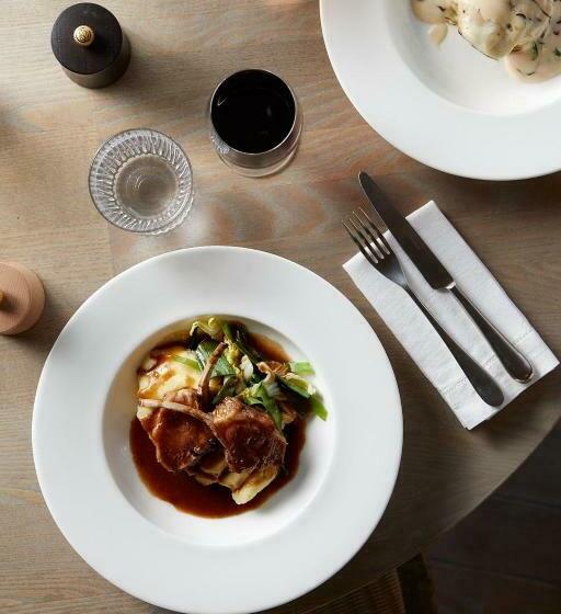 Отель Newhall Mains