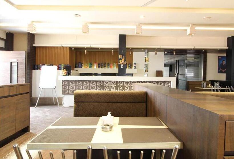 בית מלון כפרי O New Pune