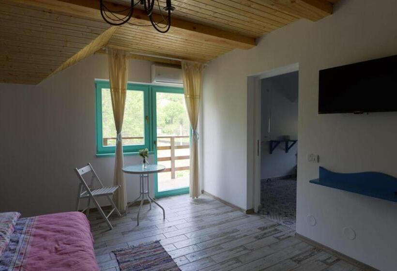 בית מלון כפרי Pensiunea Happy