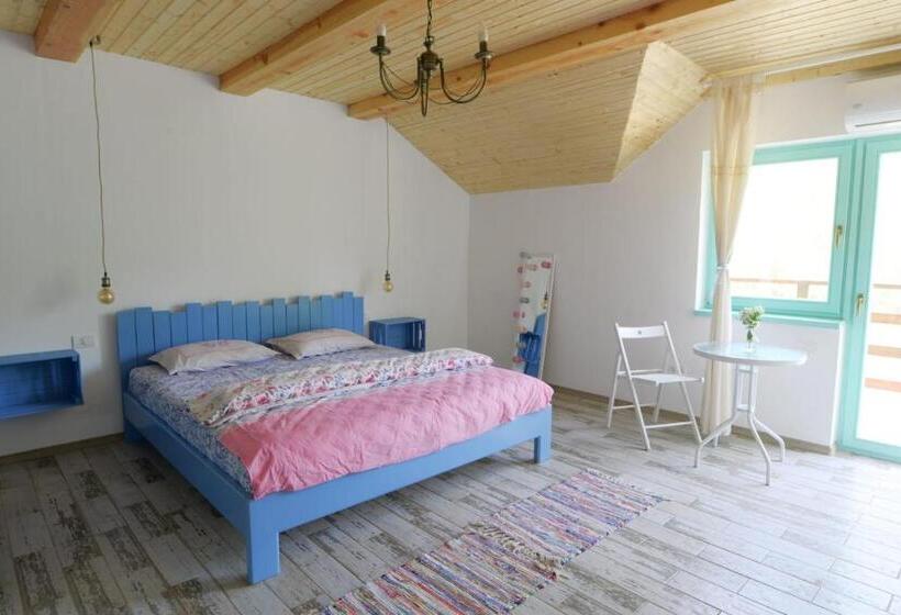 בית מלון כפרי Pensiunea Happy