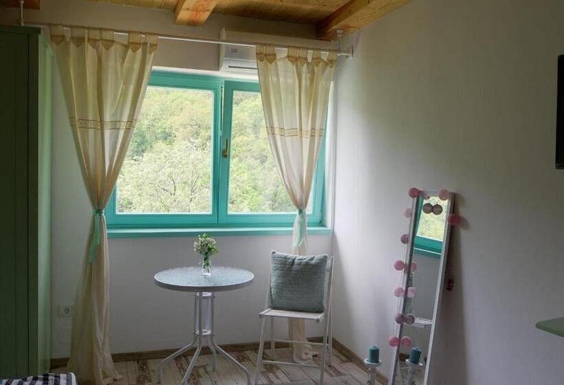 בית מלון כפרי Pensiunea Happy