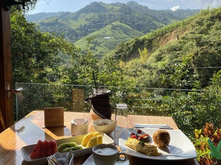 Отель Piripe Wellness Lodge