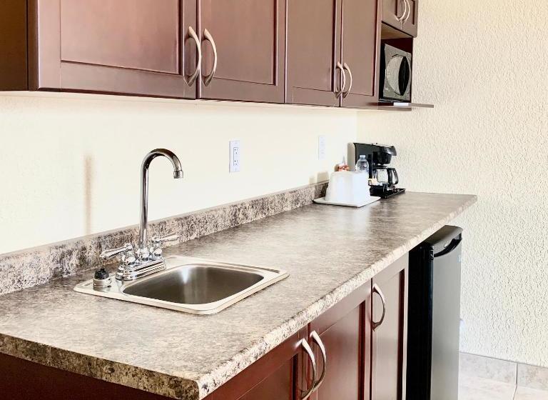 Otel Prairie Moon Inn & Suites Unity