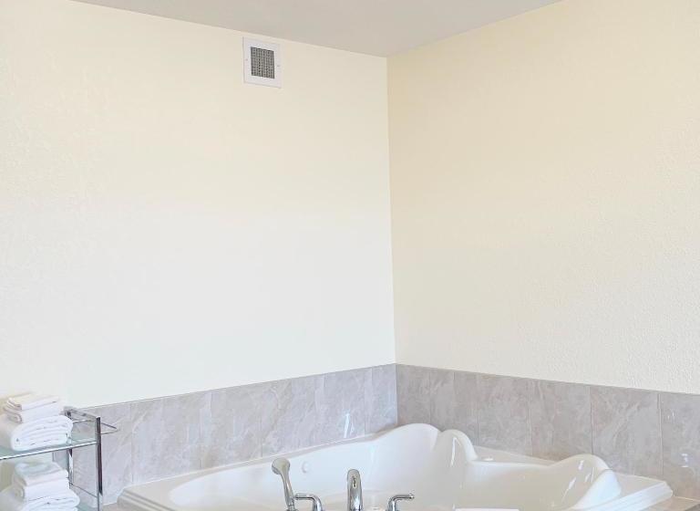 Otel Prairie Moon Inn & Suites Unity