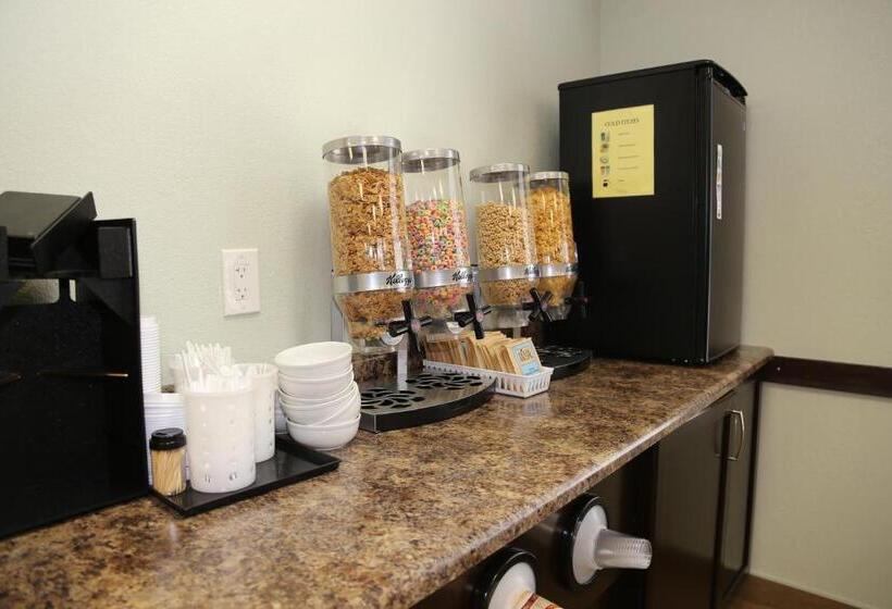 Otel Prairie Moon Inn & Suites Unity