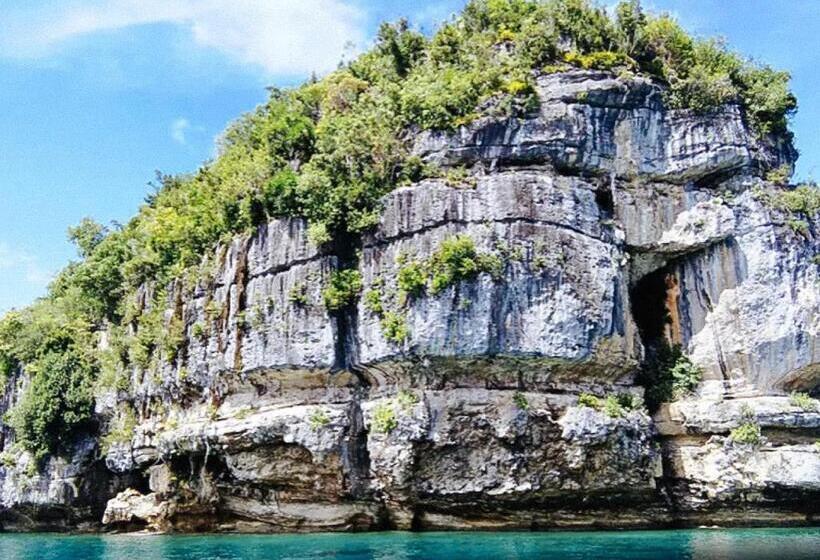 فندق Reddoorz @ Western Highway Lodge