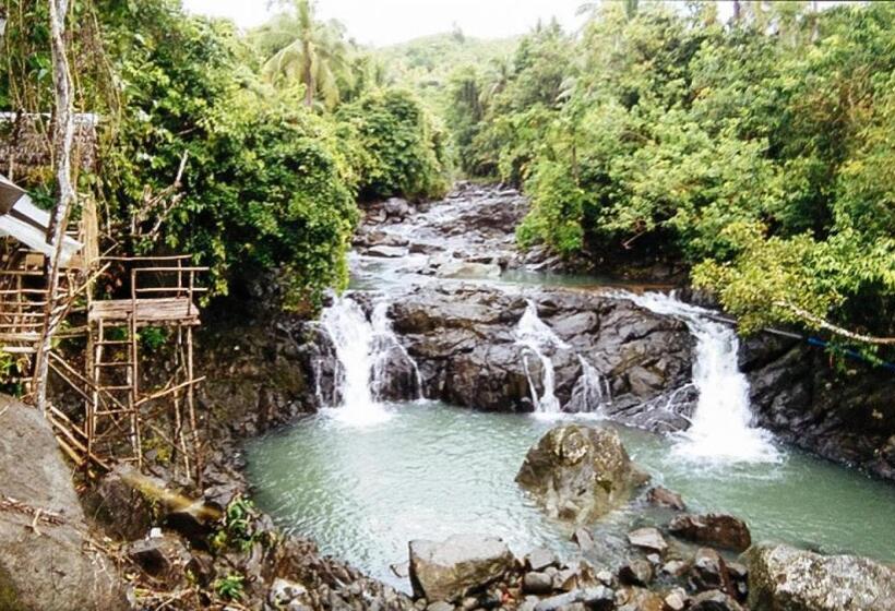 فندق Reddoorz @ Western Highway Lodge