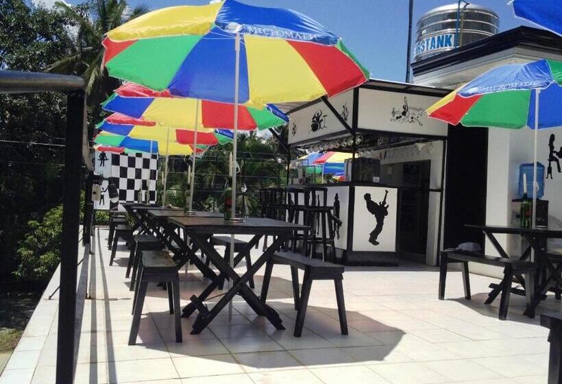 فندق Reddoorz @ Western Highway Lodge