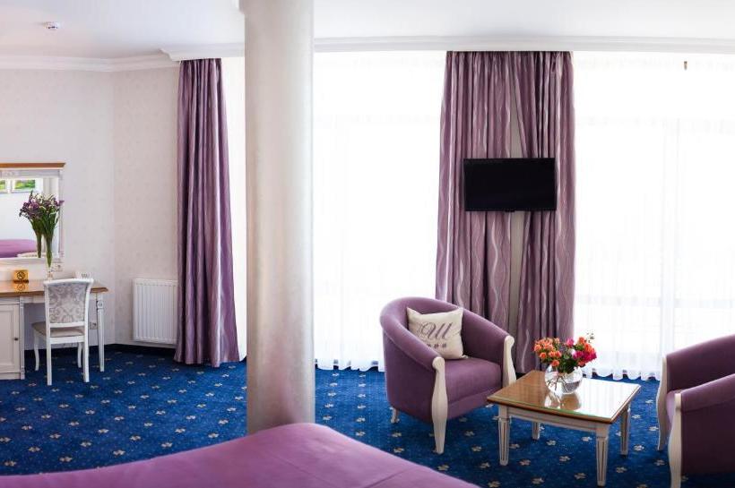 בית מלון כפרי Shato