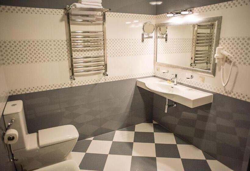 בית מלון כפרי Shato