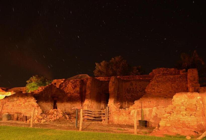 בית מלון כפרי The Silverton