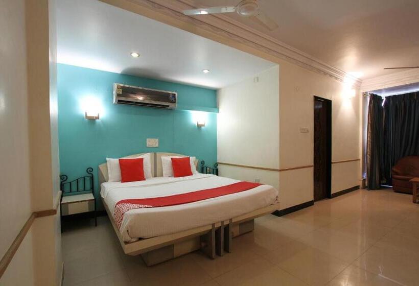 בית מלון כפרי Vaccinated Staff  Oyo 23182  Dhammanagi Comforts