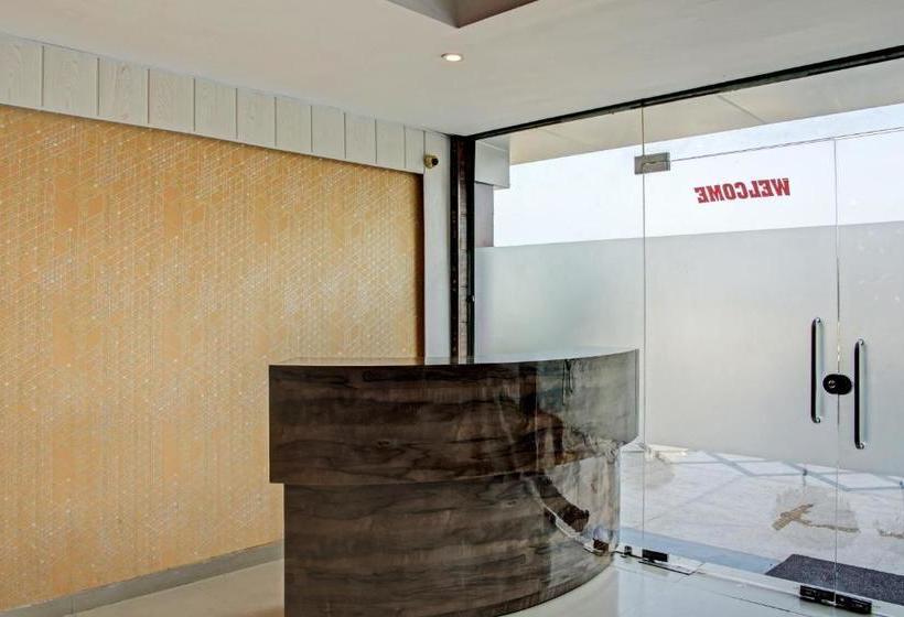 Отель Vaccinated Staff Oyo 62241 Swastik Garden