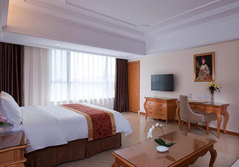 Vienna International Hotel Guangdong Yangjiang Zapo Travel Avenue