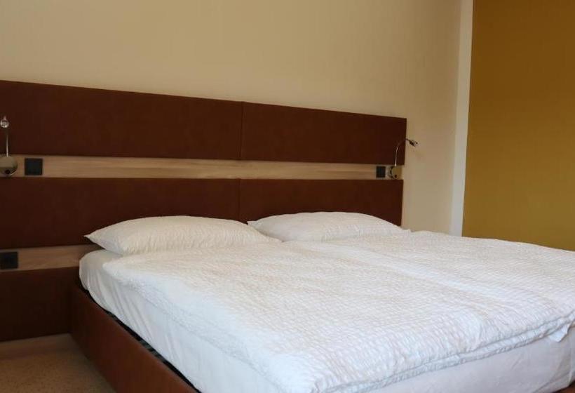 בית מלון כפרי Wartmannstetterhof