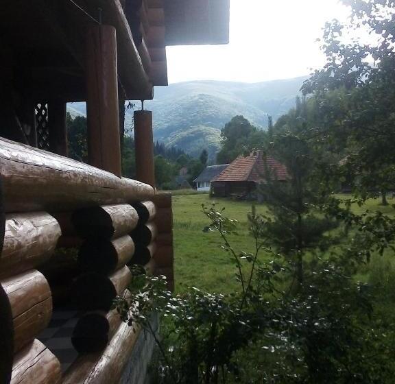 Мотель Cottage лісовий