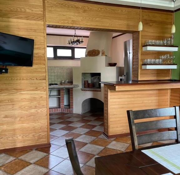 פנסיון приватний будинок для сімейного відпочинку з басейном і сауною