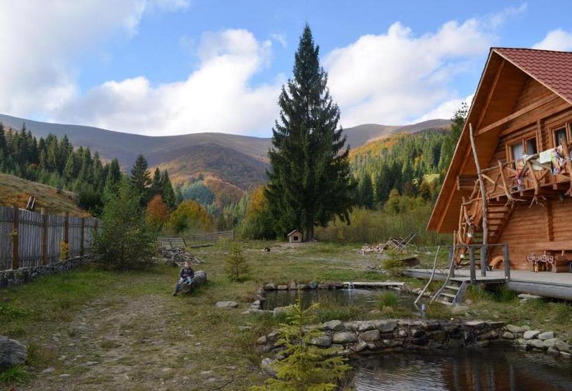 Пансион під горбком