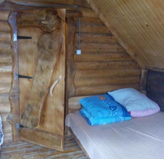 Пансион під горбком