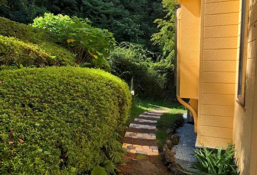 פנסיון 伊道荘園