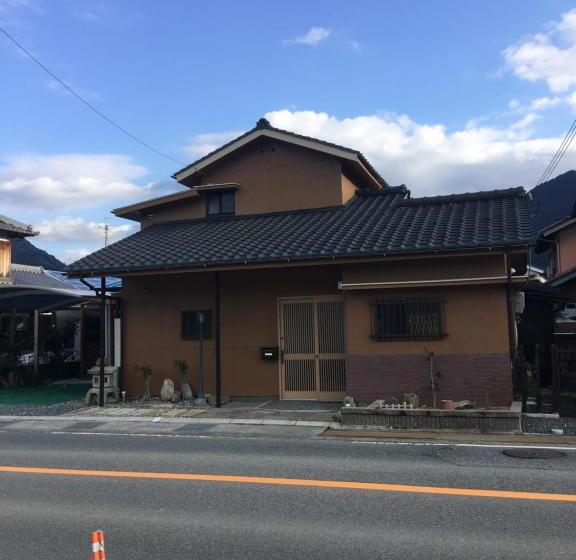 פנסיון Guesthouse Mame庵