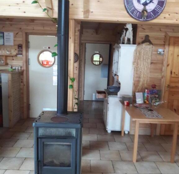 بنسيون Au Doubs Repos