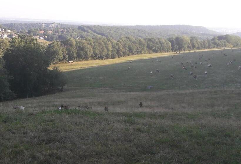 بنسيون Au Doubs Repos