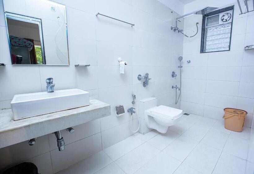 بنسيون Bendre S Holiday Home Karla